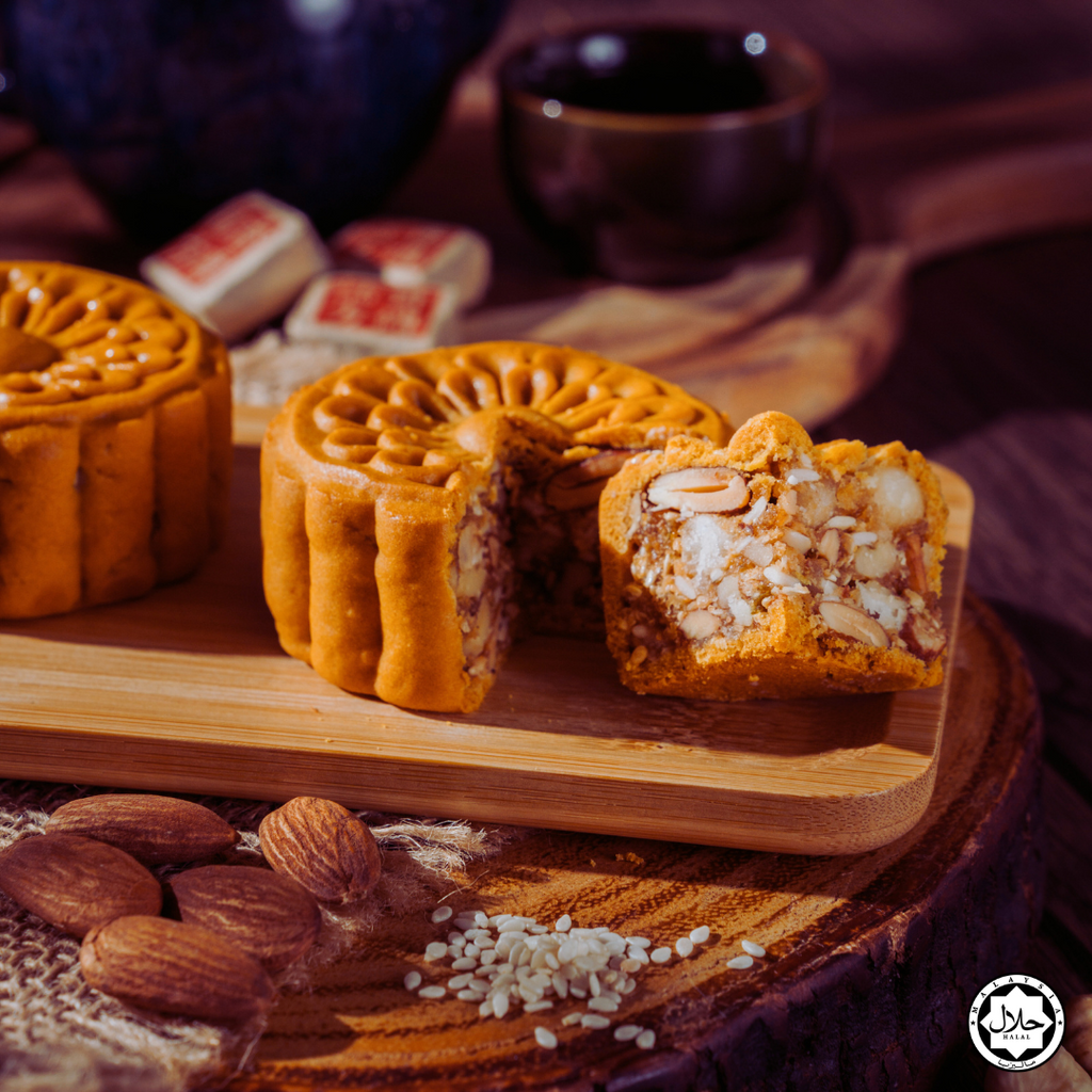 How many calories do you think are in this red bean moon cake? My best  guess is 400. : r/caloriecount