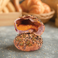 [R] Cranberry Pumpkin Purple Sourdough Bun